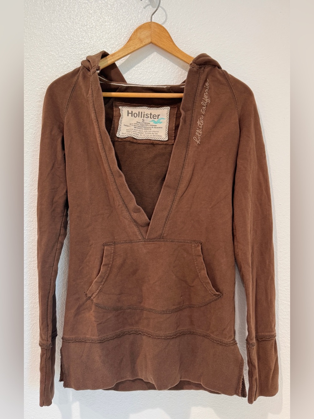Vintage Y2K Hollister Brown Deep V Neck Embroidered Seagull Mall Preppy Hoodie S